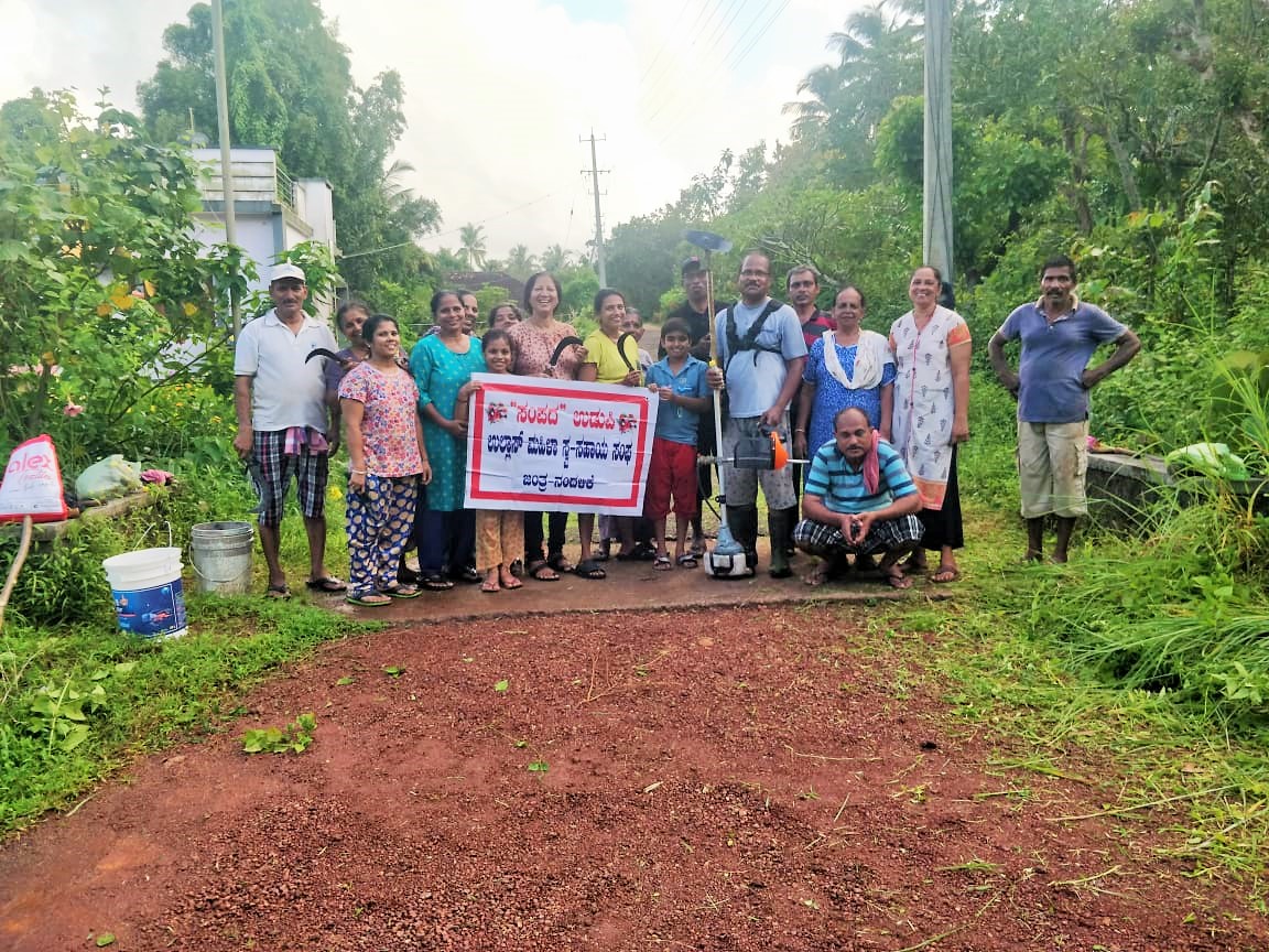 https://1ngo.sgp1.digitaloceanspaces.com/media/sampadaudupi/Road Clean Ullas SHG 1 (2)_yViDDsl.jpg